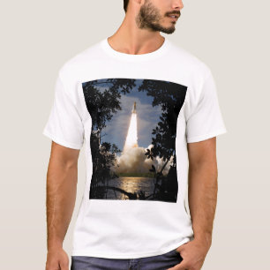 Raumfähre Atlantis hebt 9 weg T-Shirt