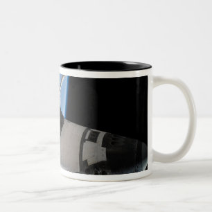 Raumfähre-Bemühung 23 Zweifarbige Tasse