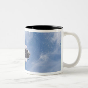 Raumfähre-Bemühung 26 Zweifarbige Tasse