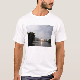 Raumfähre-Bemühung hebt 3 weg T-Shirt