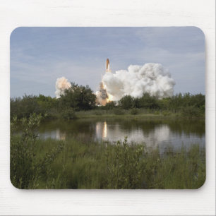 Raumfähre-Bemühung hebt 6 weg Mousepad