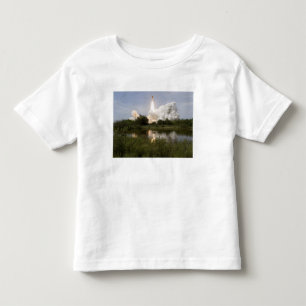 Raumfähre-Bemühung hebt 7 weg Kleinkind T-shirt