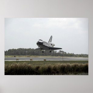 Raumfähre-Entdeckung nähert sich Landung Poster