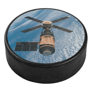 Raumstation Skylab Eishockey Puck