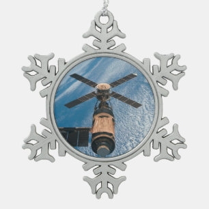 Raumstation Skylab Schneeflocken Zinn-Ornament