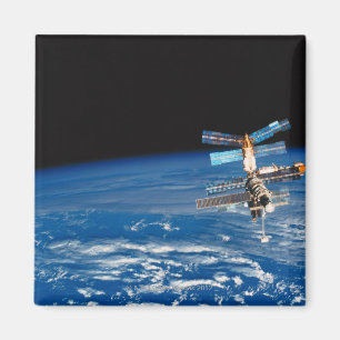 Raumstations-umkreisende Erde 3 Magnet