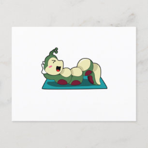 Raupe beim Fitness-Workout Postkarte