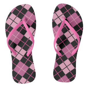 Rauten-Muster im Schwarzen und im Rosa Flip Flops