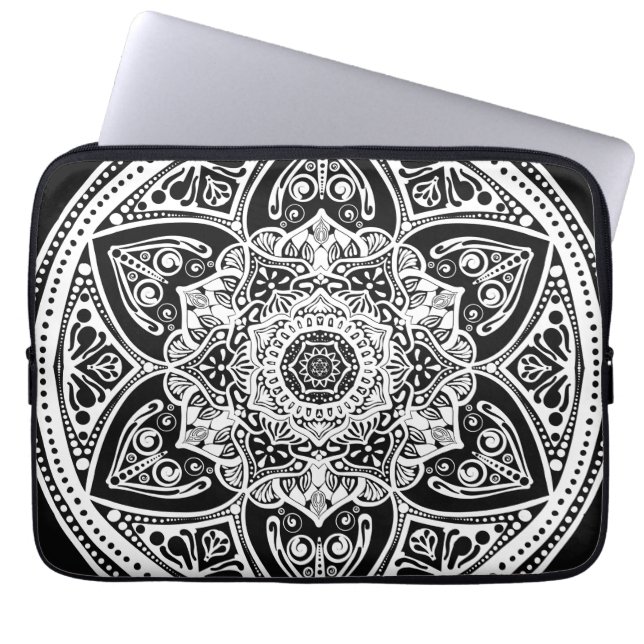 Raven Mandala Laptopschutzhülle (Vorderseite)