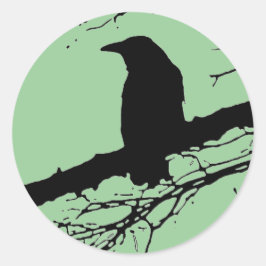 Raven on the Tree Runder Aufkleber