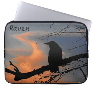 Raven Sunset Tree and Clouds Laptopschutzhülle