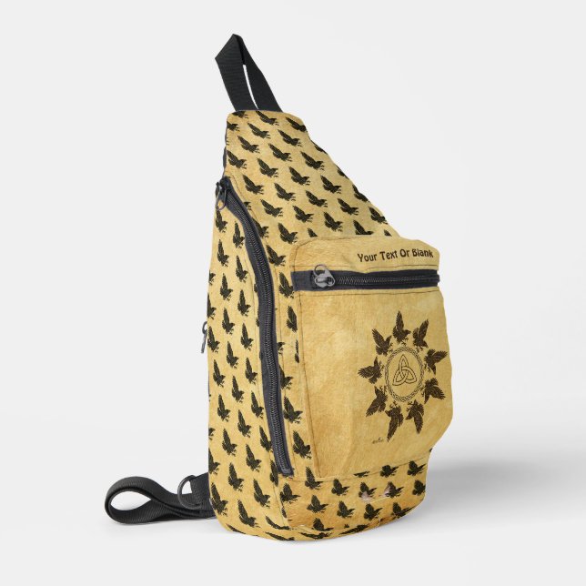 Ravens Circle Dance Crossbody Bag (Linke Seite)