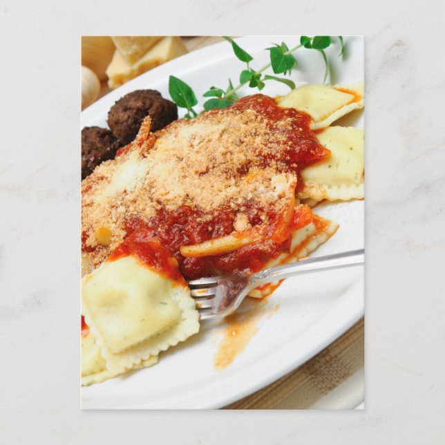 Ravioli und Fleischbällchen Postkarte (Vorderseite)