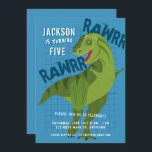 RAWRR Dinosaur T-REX Kids Boys Blue Birthday Party Einladung<br><div class="desc">Diese lustige Kindergeburtstag-Party Einladung bietet eine T-Rex Dinosaurier-Illustration mit blauem Hintergrund und lässigen, Not leidenden Schriftart. Es ist eine großartige Wahl für eine Geburtstagsfeier von Jungen. Sehen Sie sich die unten stehende Kollektion an, um mehr koordinierende Elemente zu finden! TIPP: Passen Sie es an, indem Sie ein Foto und/oder einen...</div>