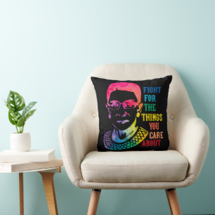 RBG kämpft für die Dinge, die Ihnen am Herzen lieg Kissen