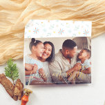 Real Foil Weltfrieden Foto Weihnachtsfeiertag Folien Feiertagskarte<br><div class="desc">Fügen Sie Ihren Weihnachtskarten Glanz mit echter Goldfolie, Silber oder Rose! Dieser klassische und zeitlose Metallic-Stil wird Ihre Karten um ein weiteres Level erweitern. Schick Weihnachten Wünsche an Familie und Freunde mit diesem schönen Design. Dieses Design ist eine Erinnerung von allem, was in der Ferienzeit am besten ist - Familienzeit...</div>