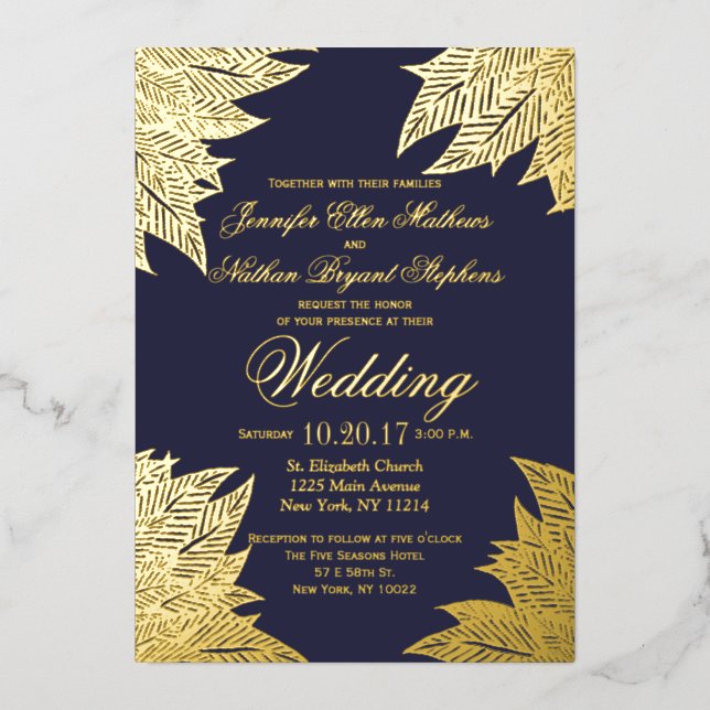 Real Gold Blätter Navy Blue Wedding Folieneinladung (Vorderseite)