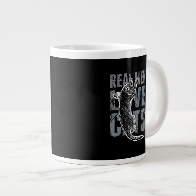 Real Men Liebe Katzen in Grunge Style auf Black Jumbo-Tasse (Vorderseite Rechts)