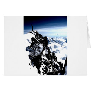 Réalisation de l'alpiniste hiver de neige