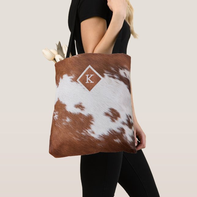 Realistic brown and white cowhide texture monogram tasche (Von Nahem)