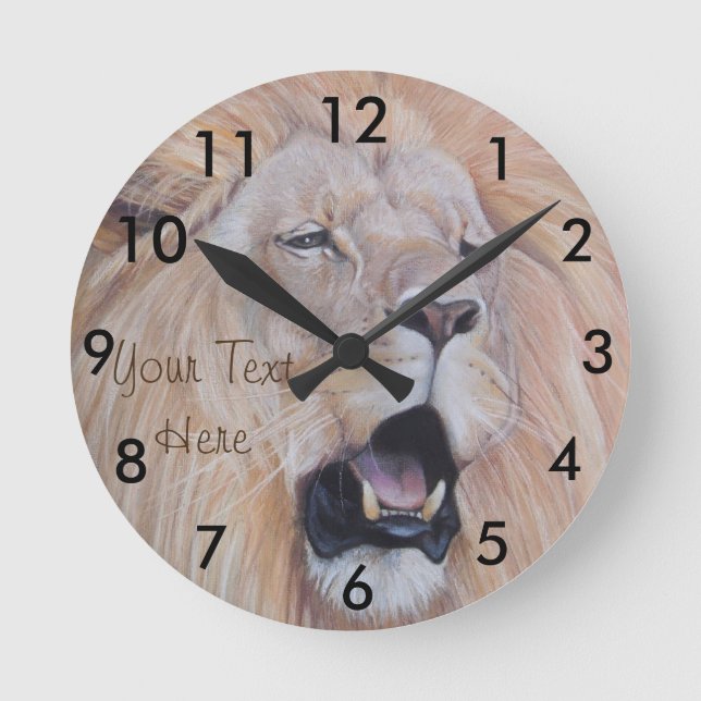 realistische Gemälde von großer Katzenbrüllerin Runde Wanduhr (Vorderseite)