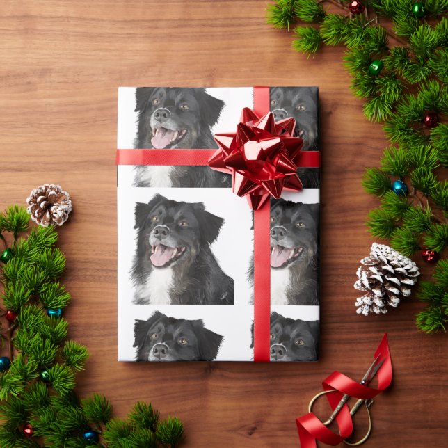 Realistische Malerei eines schönen Hundes Geschenkpapier (Feiertagsgeschenk)