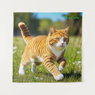 Realistische orange getigerte Katze auf einer sonn Wandteppich