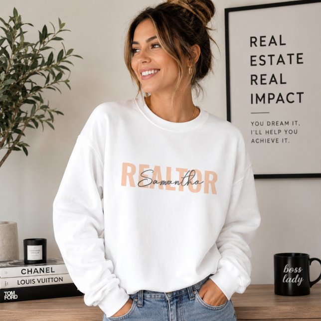 Realtor Real Anwesen Agent Blush Pink Monogram Sweatshirt (Personalized realtor sweatshirt with custom name detail for gifting, open houses & client meetings.)