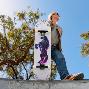 Rearing Black Wild Horse Skateboard - Votre texte