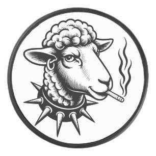Rebell-Schaf – Grafik im Punk-Tattoo-Stil Eishockey Puck