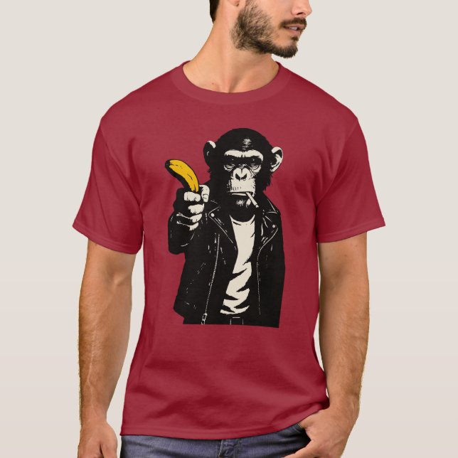 rebellious chimp with banana gun T-Shirt (Vorderseite)