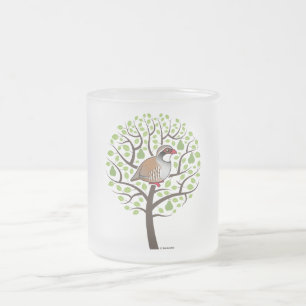 Rebhuhn in einem Birnen-Baum Mattglastasse