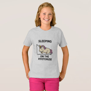 Rechtes Dreieck und Einhornschlafen T-Shirt