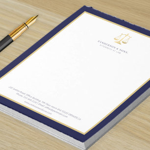 Rechtsanwalt elegantes Logo mit Waage der Gerechti Notizblock