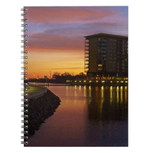 Recreation Lagoon and apartments at sunset Notizblock