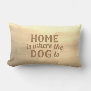 Rectangle citation de chien mignon chez le coussin est là où