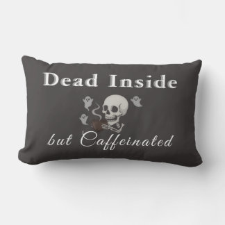 Rectangle Mort à l'Intérieur Mais Caféiné – Coussin d'Hallow