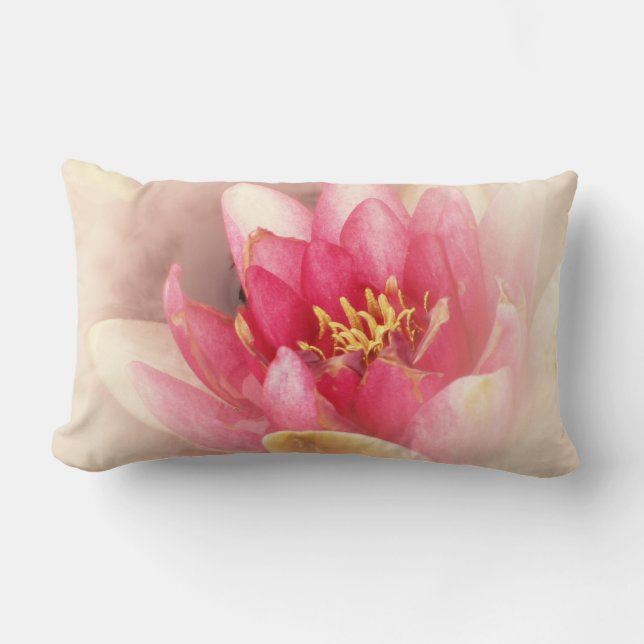 Rectangle Nénuphar rose Pastel Lumbar Coussin (Recto)