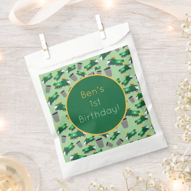 Recycelnd Müllwagen Muster Geschenktütchen (Ausgeschnitten)