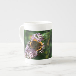 Red Admiral Butterfly und Buddleia-Tasse Prozellantasse
