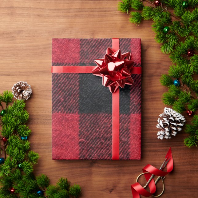 Red and Black Buffalo Plaid Christmas Geschenkpapier (Feiertagsgeschenk)