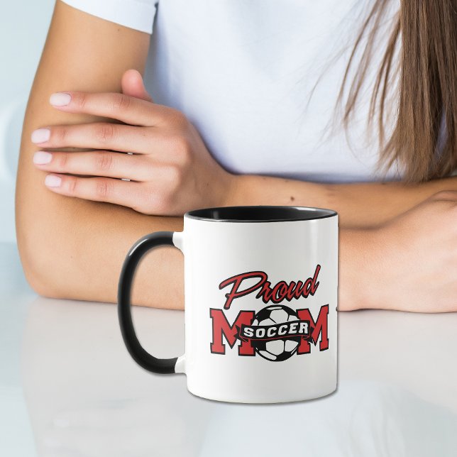 Red and Black Proud Soccer Mama Personalisiert Tasse (Von Creator hochgeladen)