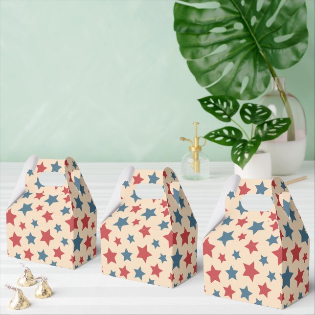 Red and Blue Stars, 4th of July, Beige Background Geschenkschachtel (Zahlreiche)