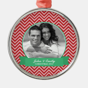 Red and Green Chevrons Muster Weihnachtsgeschenk-F Ornament Aus Metall