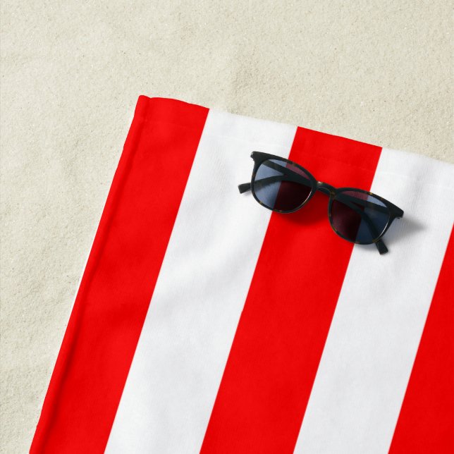 Red and White Cabana Stripes  Strandtuch (Beispiel)