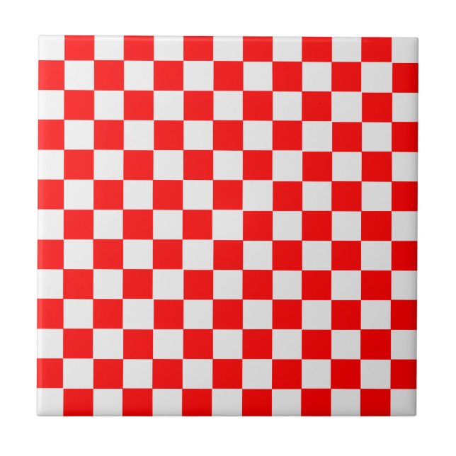 Red and White Classic Checkerboard von STaylor Fliese (Vorderseite)