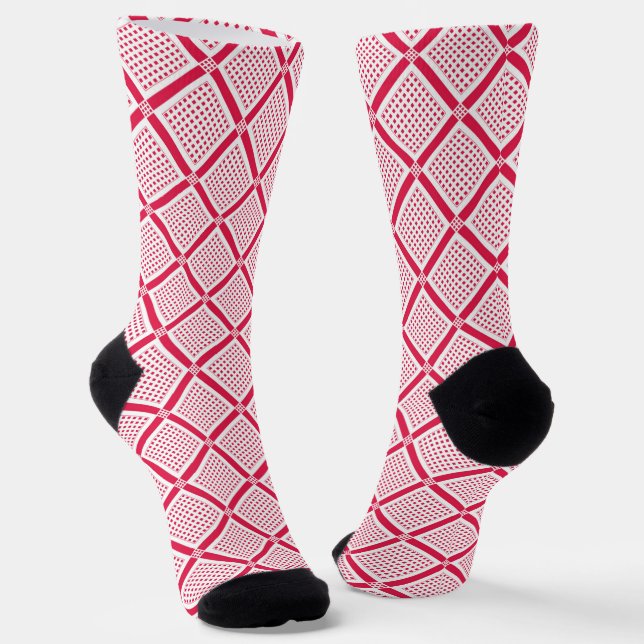 Red and white geometric checkered pattern retro    socken (Gewinkelt)