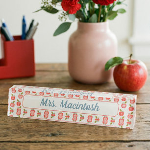 Red Apple & Heart Pattern Personalisiert Teacher Namensplakette
