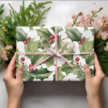 Red Berry Christmas Green Blätter Pattern Geschenkpapier<br><div class="desc">Red Berry Christmas Green Blätter Pattern</div>