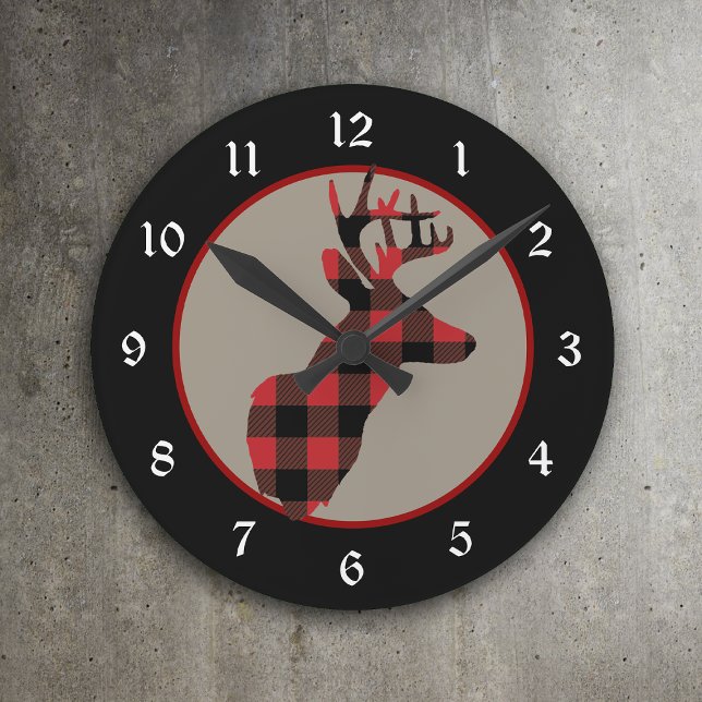 Red Black Buffalo Plaid Deer Head Runde Wanduhr (Von Creator hochgeladen)
